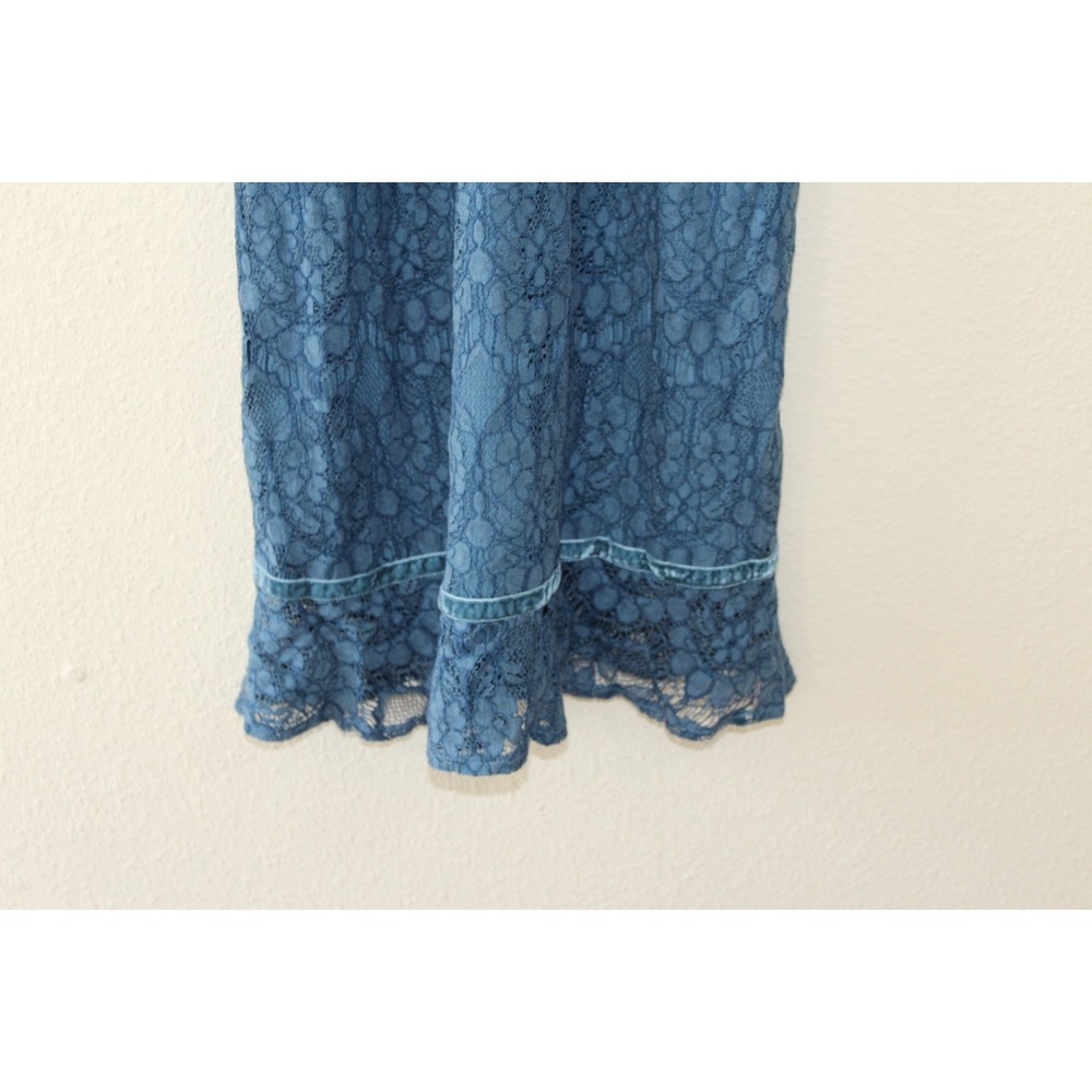 Chelsea 28 Blue Lace Halter Neck Sleeveless Dress S NWT - Picture 3 of 5